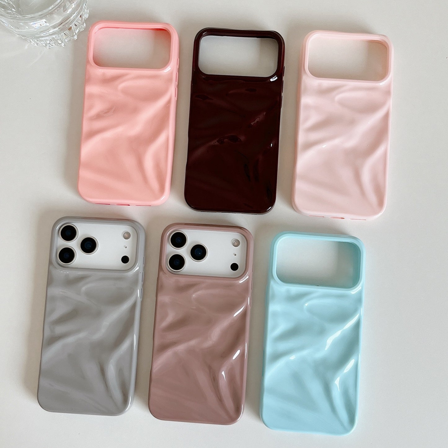 Pleated Soft Shell Case – Glossy Texture Edition